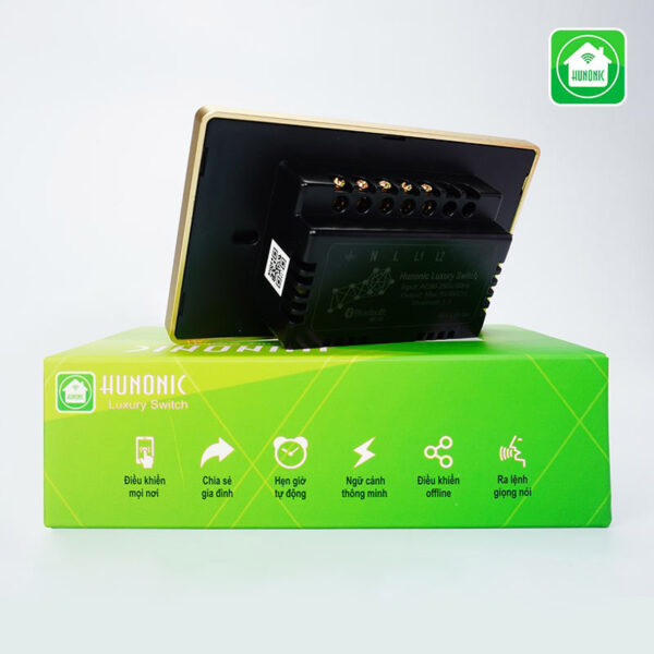 mat-sau-cong-tac-thong-minh-hunonic-luxury-2-nut-mau-den-600x600-1.jpg